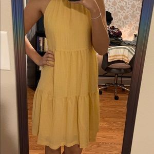 Chiffony, lined pale yellow dress with tie back